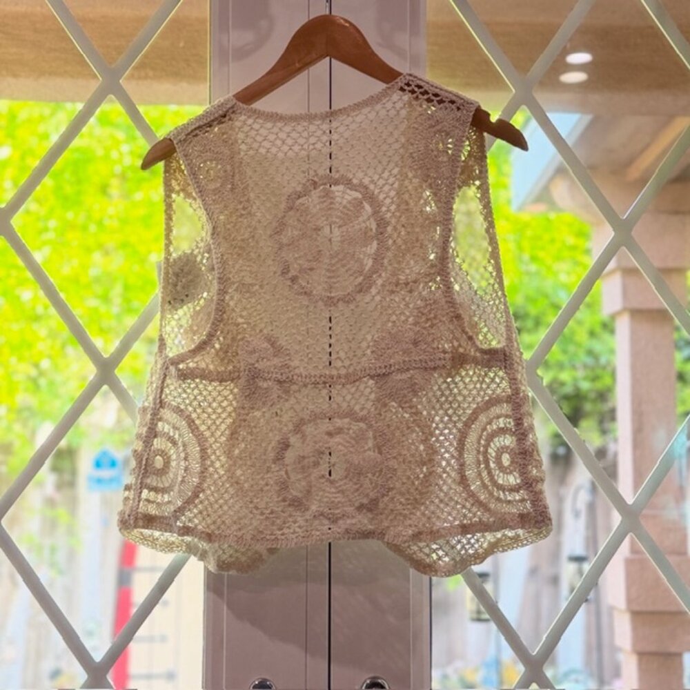 🆕Brand Unknown Crochet Vest in Ivory/Cream Size Small - Picture 3 of 7